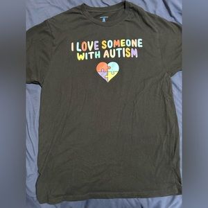 Autism Speaks. I love someone with autism shirt 🧩❤️